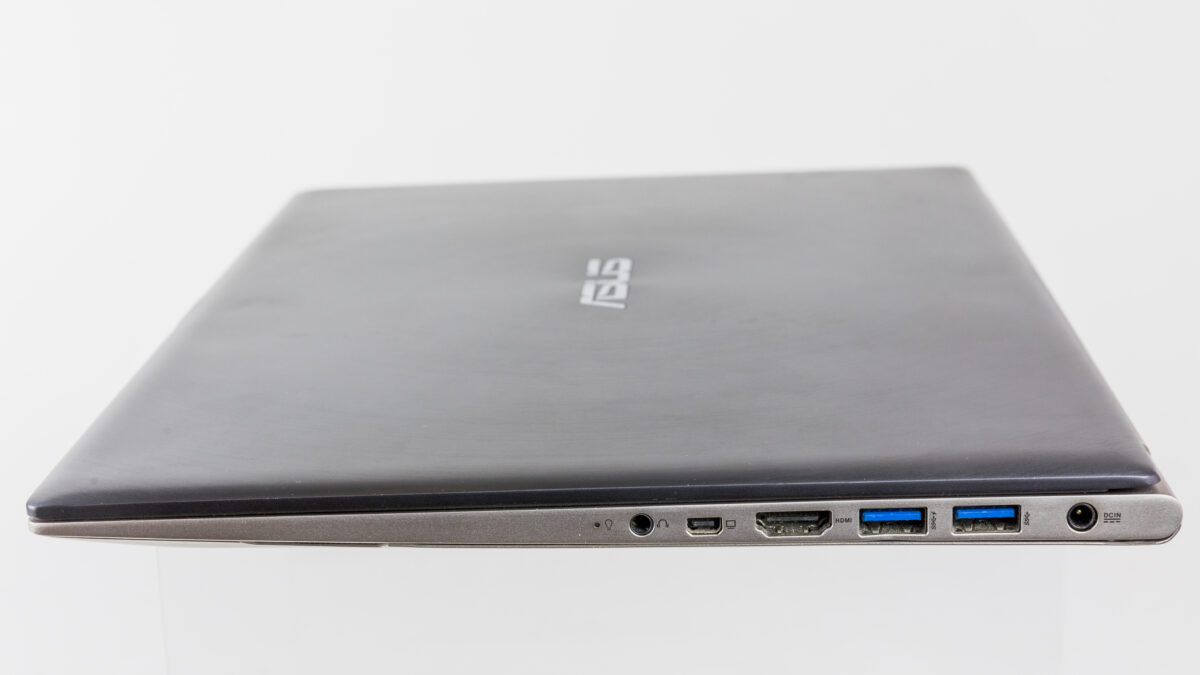 Side view of an Asus Zenbook laptop showing its ports